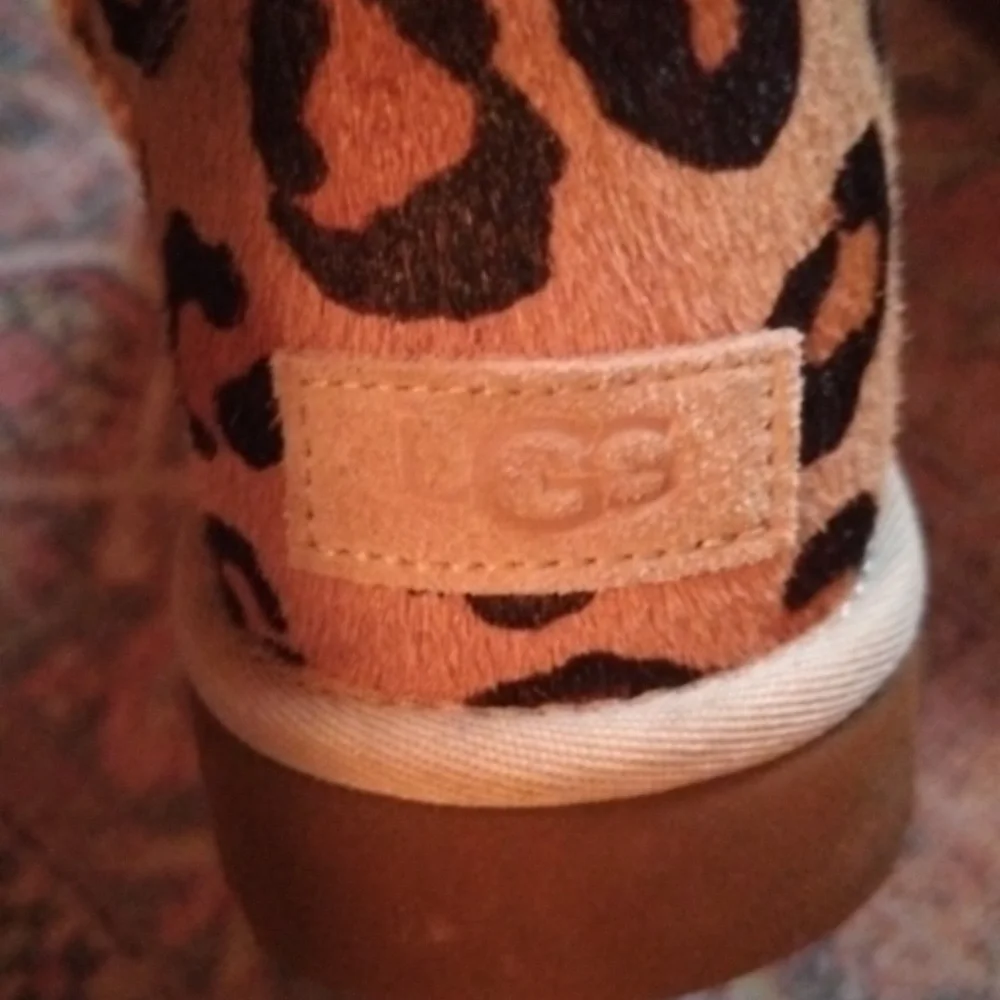 EUC Rare UGG Tan Leopard Print Y2k Boots - Size 6